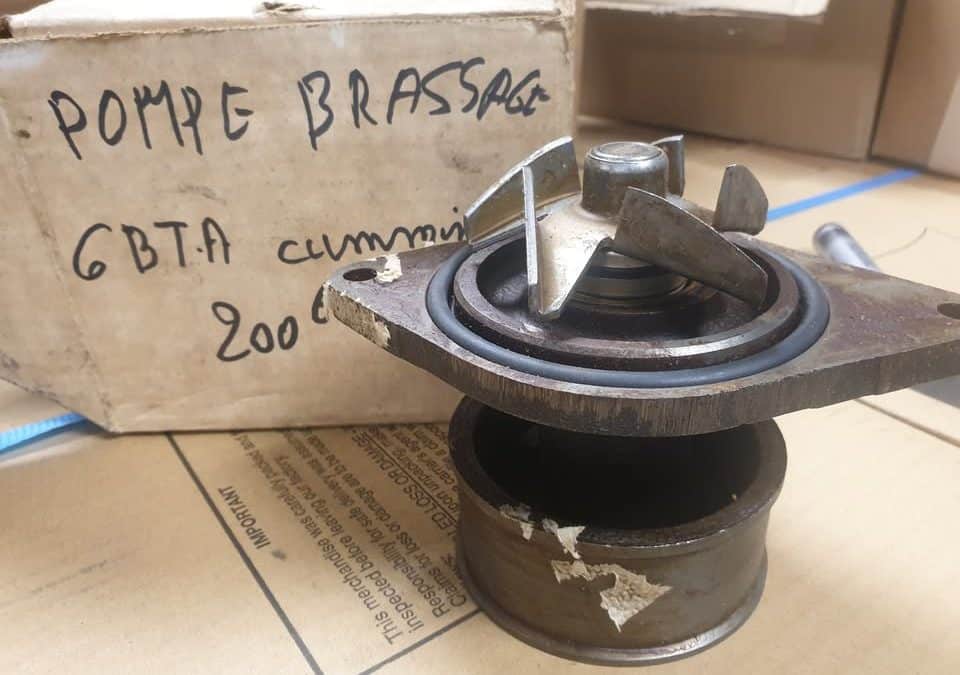 Déstockage pompe à eau pour moteur Cummins 6BTA neuve :…