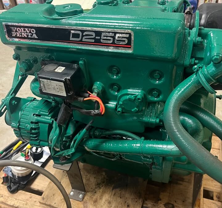VOLVO PENTA D2-55  55CV  587 HEURES MOTEUR OCCASION-RÉVISÉ-SANS INVERSEUR FAISCEAU…