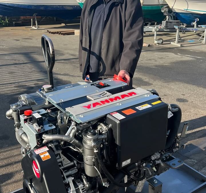 🔧 Changement de moteur en cours…