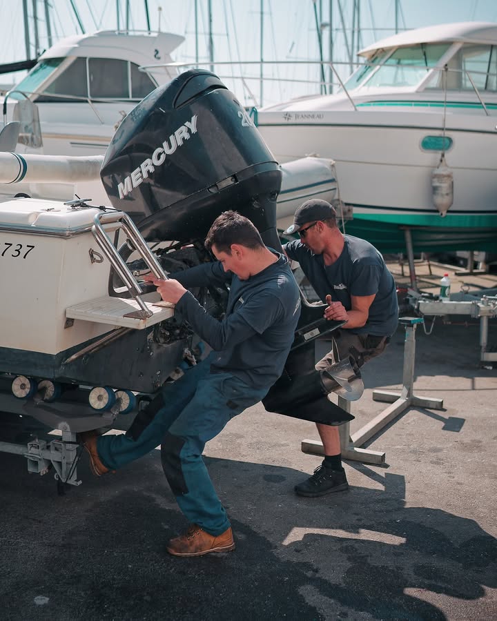 Mettre un moteur en place ca demande de la precision… 1 1442187274576840 - Brest Finistère Mettre un moteur en place ca demande de la precision… 1 1442187274576840 - Brest Finistère